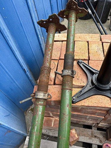 Adjustable steel scaffold - steel,