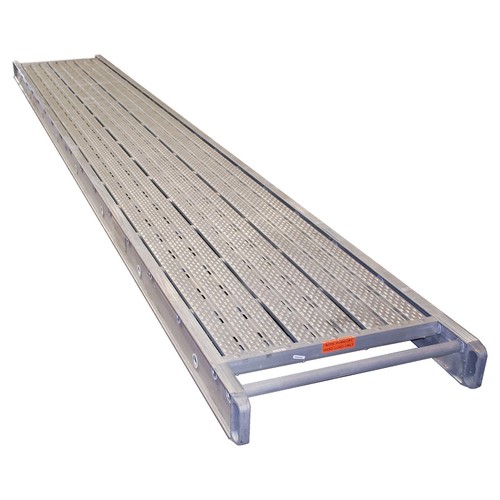 Stage aluminum - •,