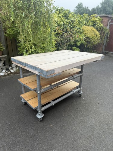 Outdoor bench table serving - outdoor, bench/table/serving